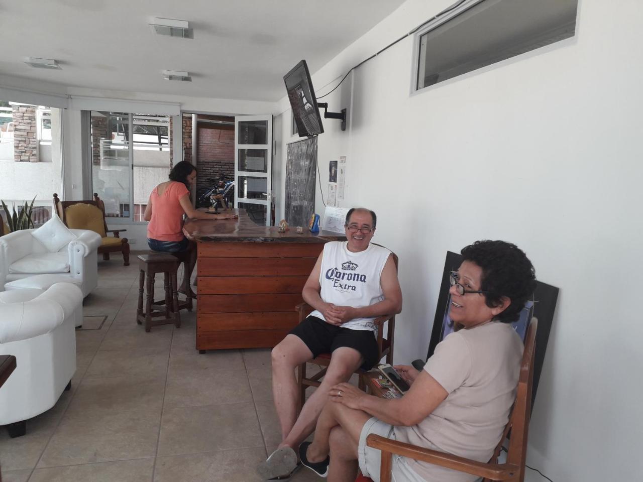 La Lucre Hotel *